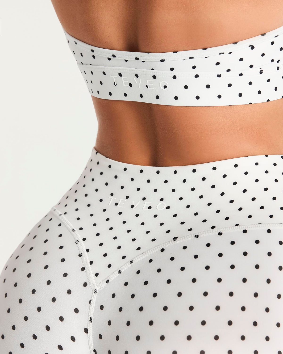 Brassière dos nu Allrounder « pois blanc »