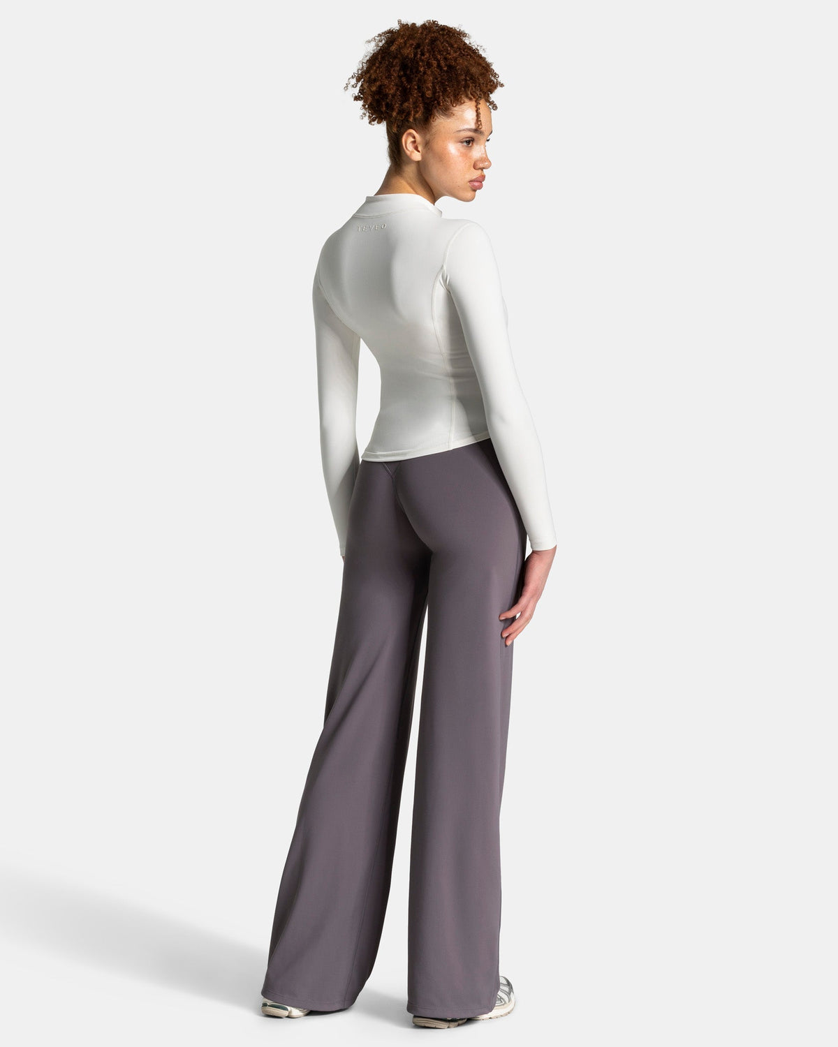 Veste de sport zippée sculptante Allrounder « blanc cassé / dorée »