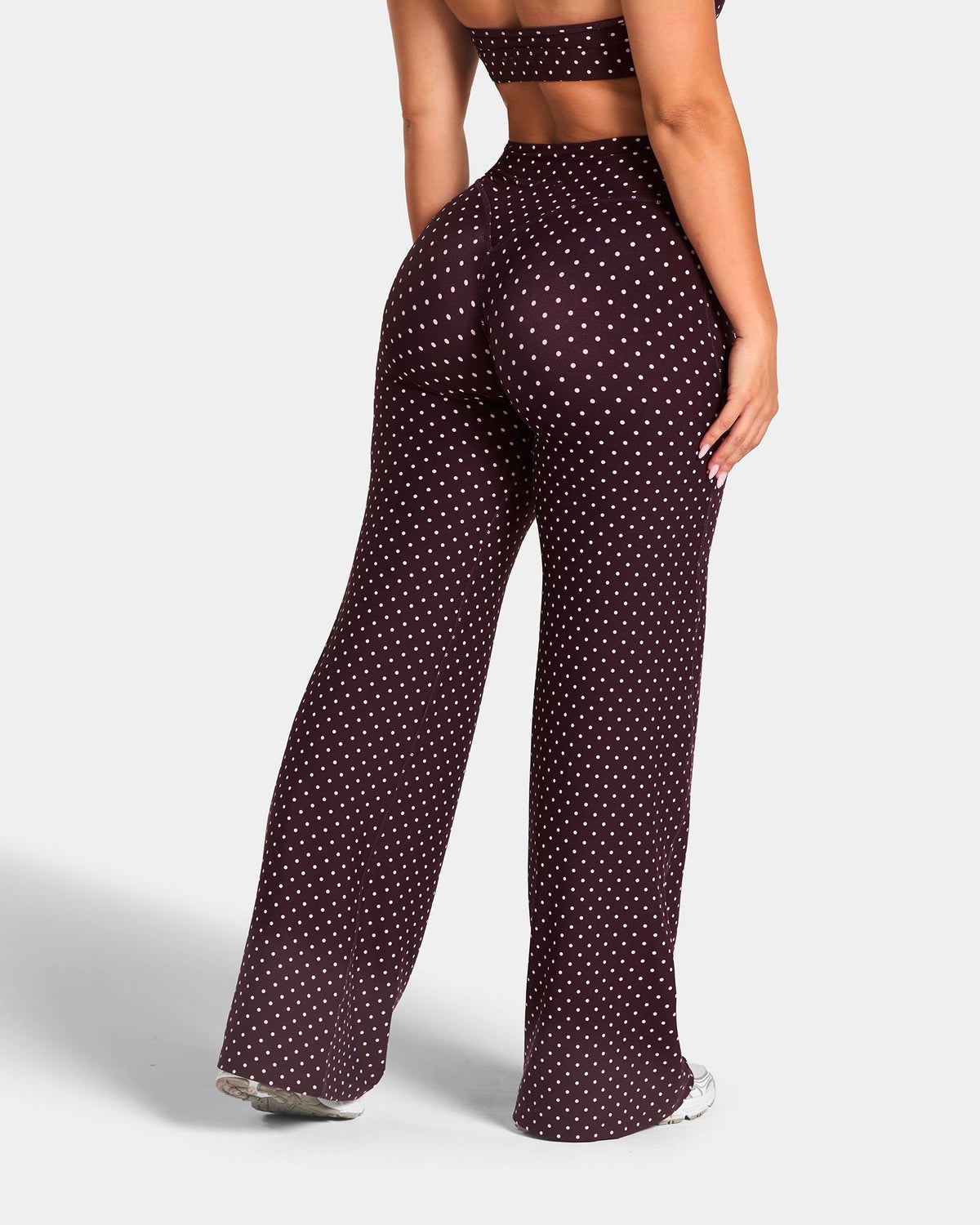 Pantalon à jambe droite et coupe longue Allrounder « pois sur fond merlot »