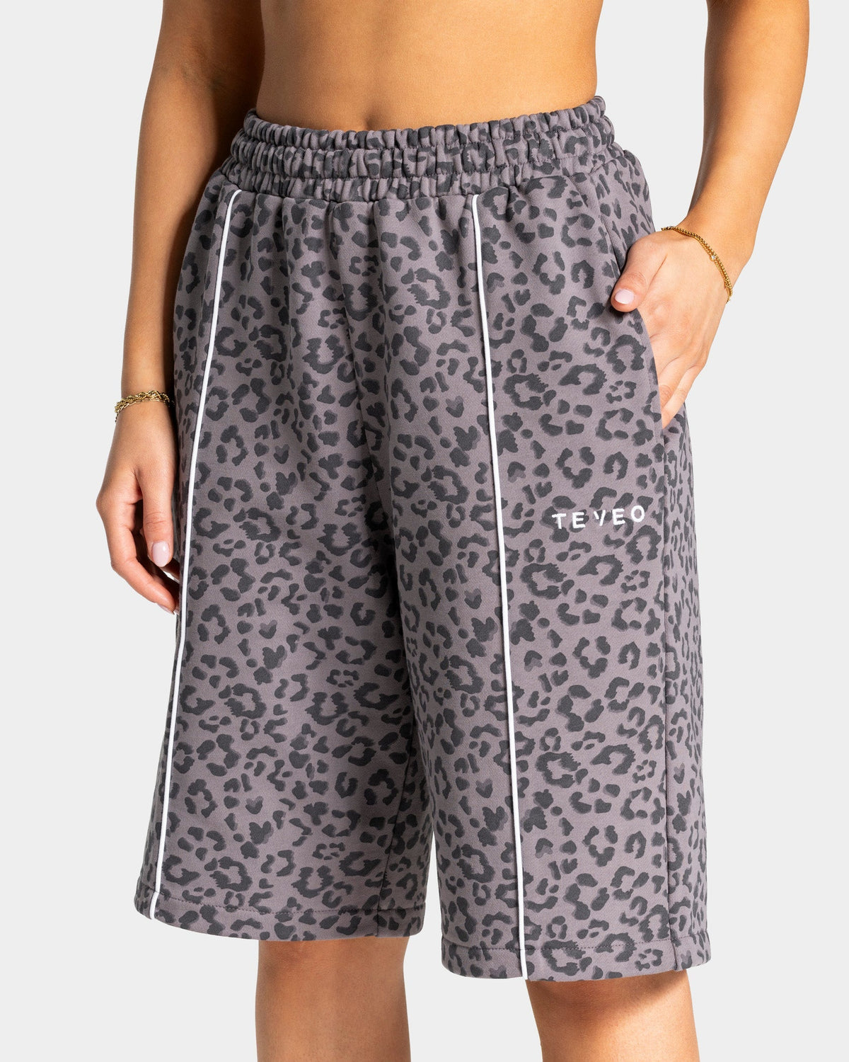 Jort oversize Contrastline « Léopard graphite »