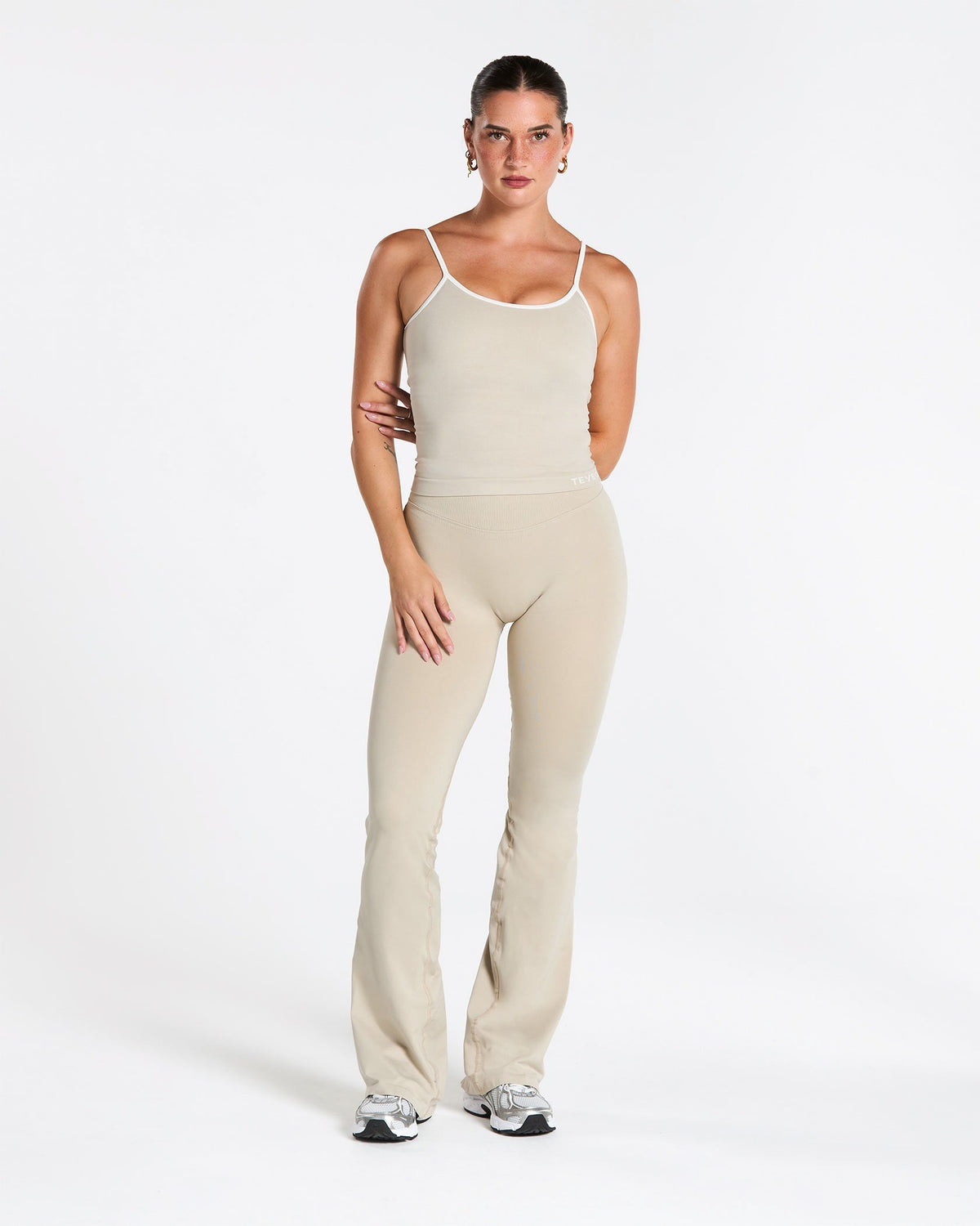 Legging évasé standard Sculpt Scrunch Contrastline « Cream »