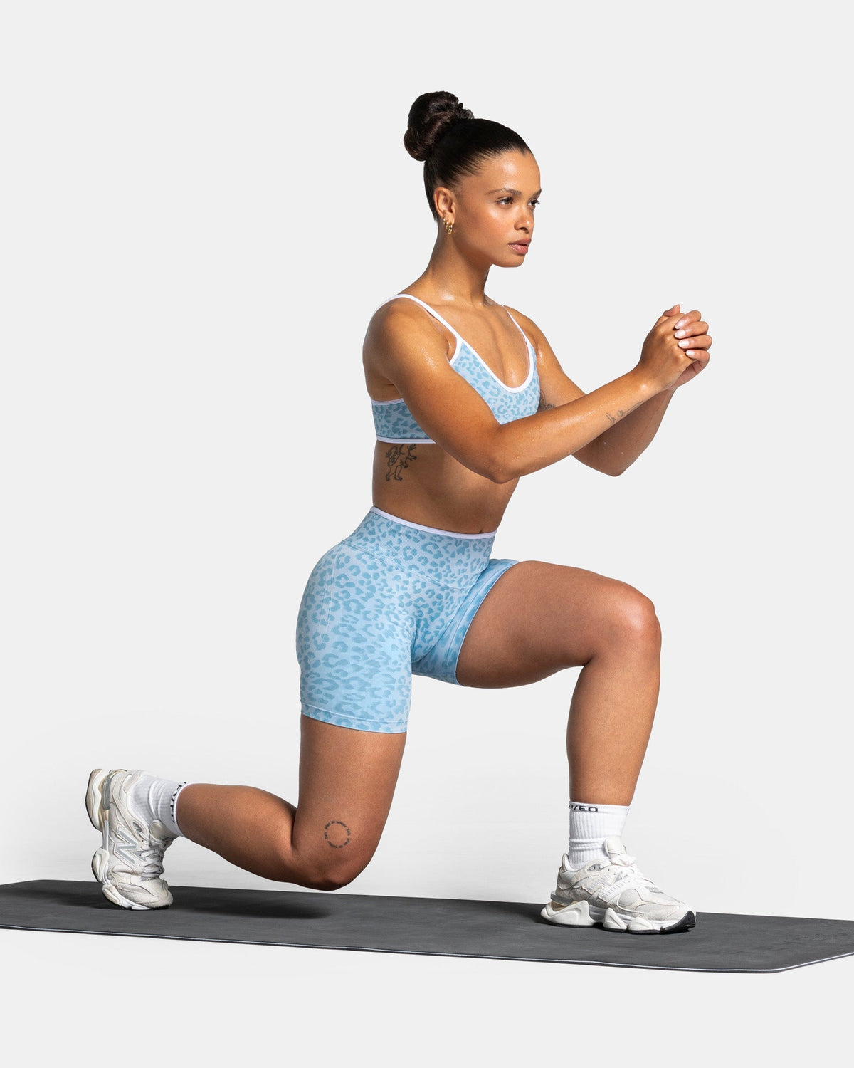Short Sculpt Scrunch Contrastline « Léopard bleu layette »