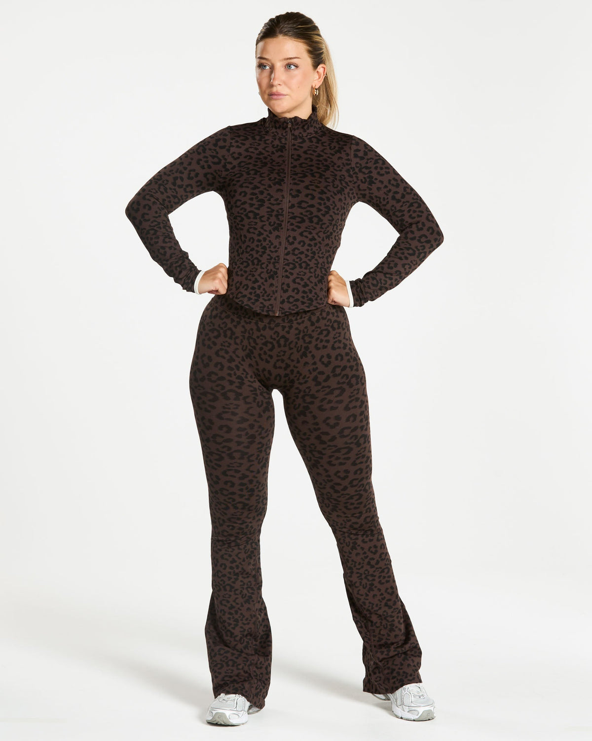 Veste de sport zippée sculptante Contrastline « Léopard Espresso »