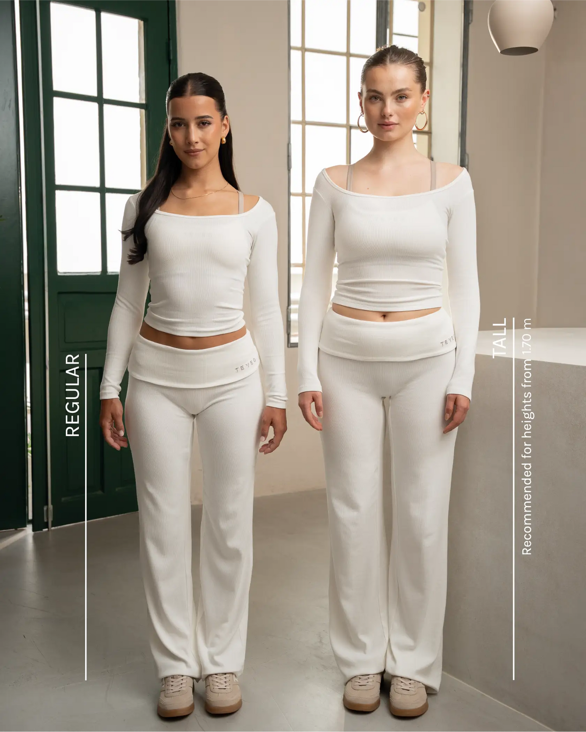 Pantalon côtelé à jambe droite standard Soft Foldover « Cappuccino »