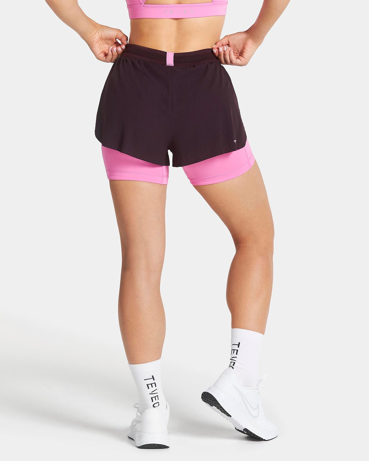 Short 2-en-1 RUN 5 pouces « Merlot - Boost Pink »