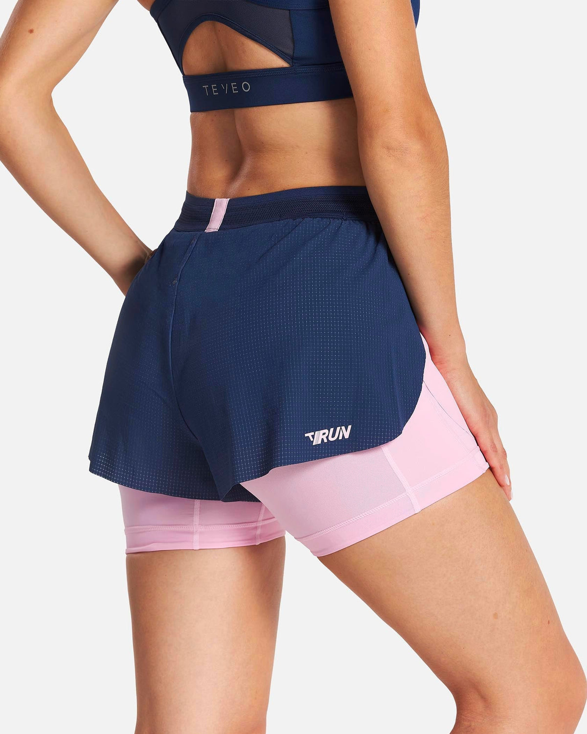 Short 2-en-1 RUN 5 pouces « Bleu foncé - True Pink »