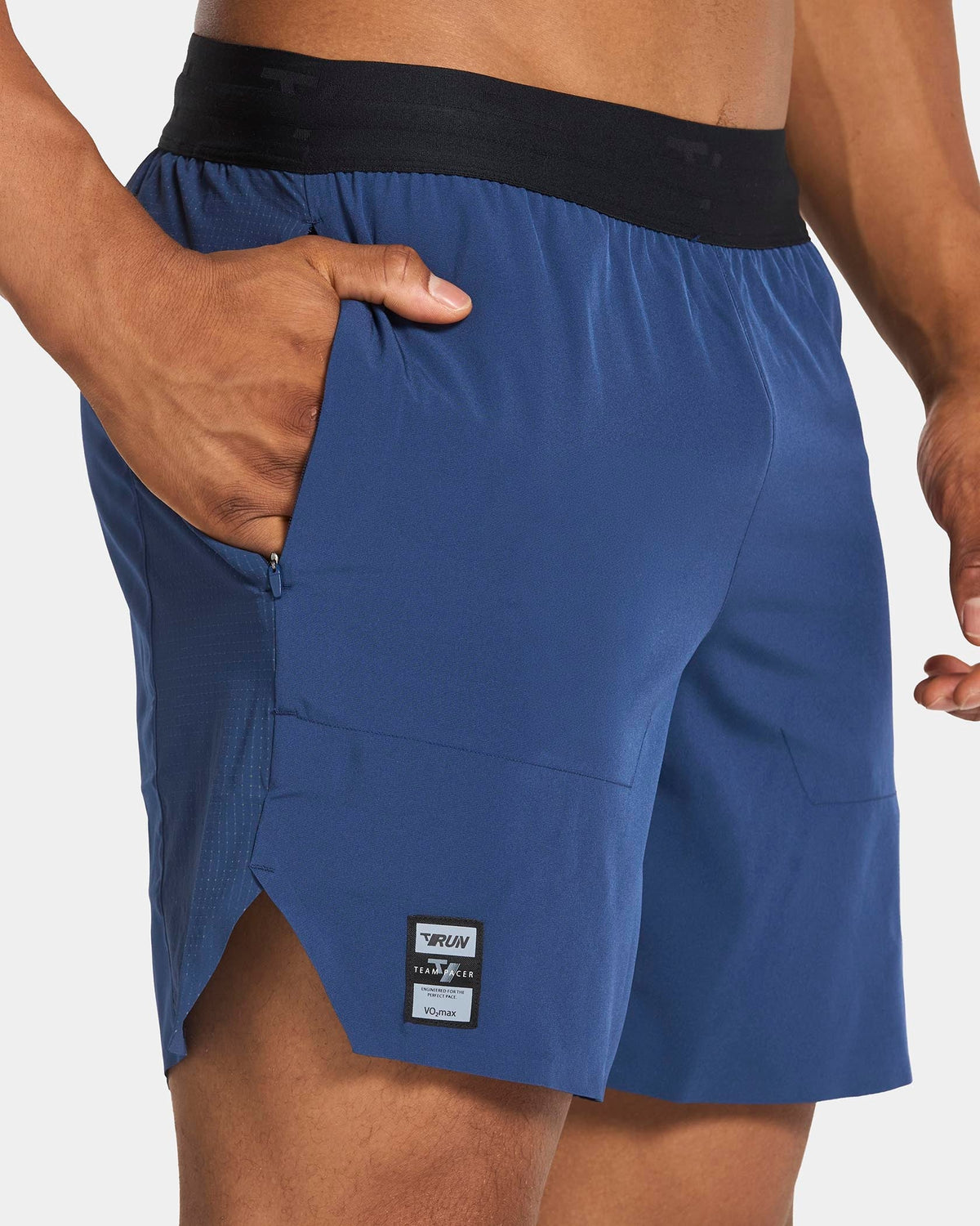 Short RUN 7 pouces « bleu foncé »