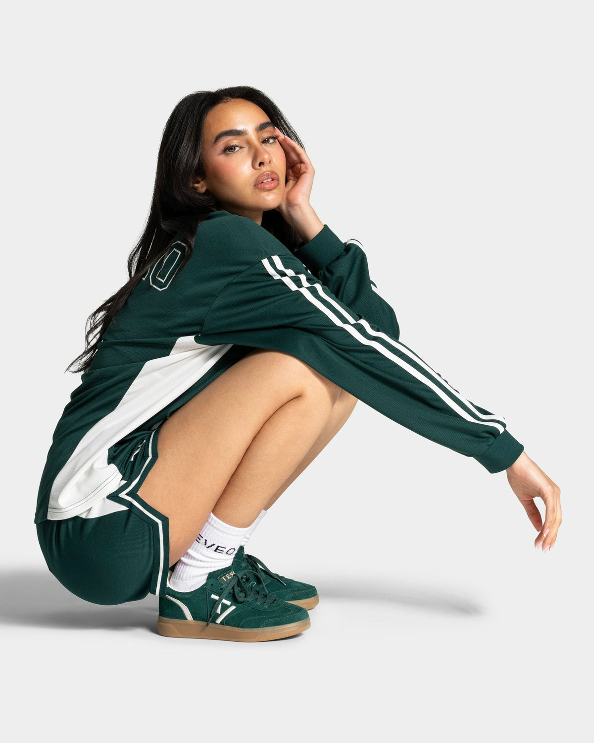 Baskets Classic Femme « vert foncé/blanc cassé »